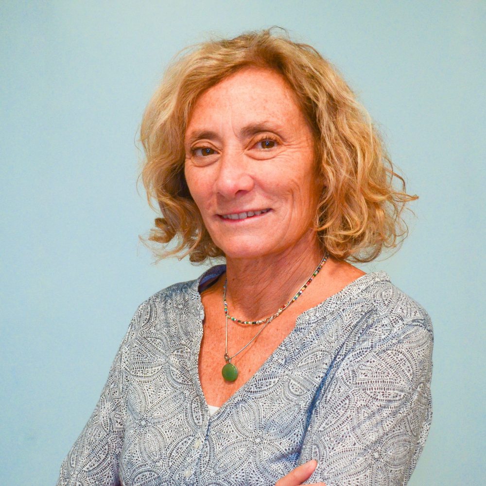 ESANDI, M. DEL CARMEN